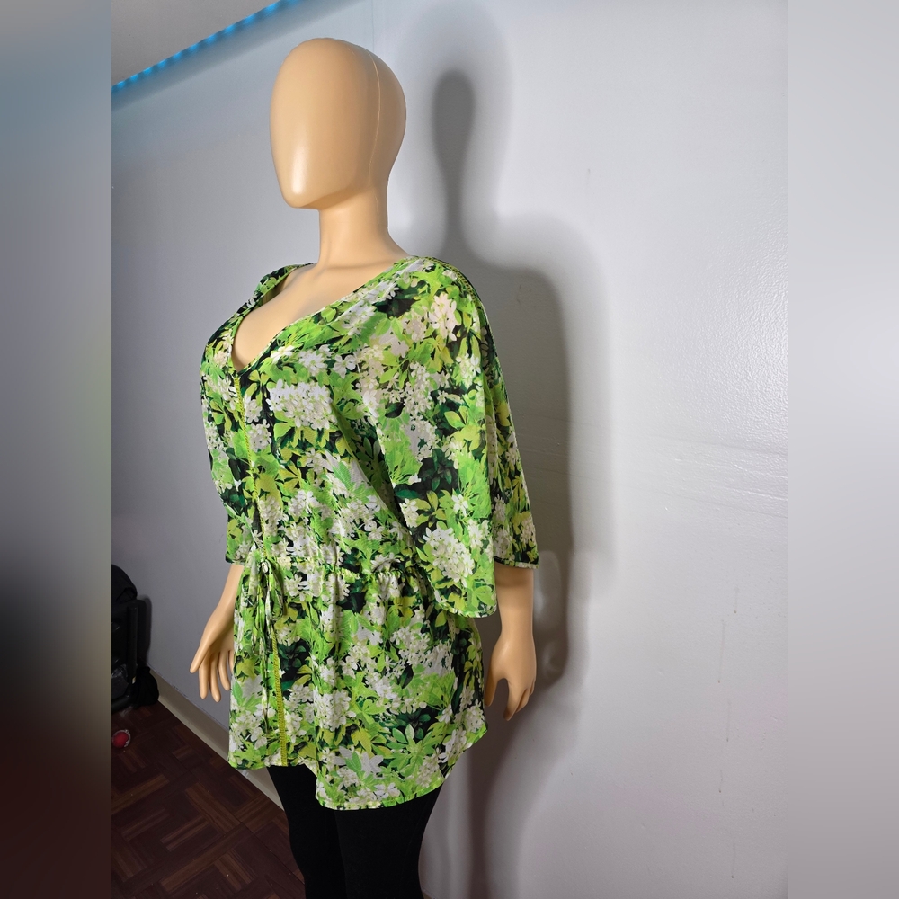 a.n.a Bright Green Floral V-Neck Tie-Waist Tunic Size XL